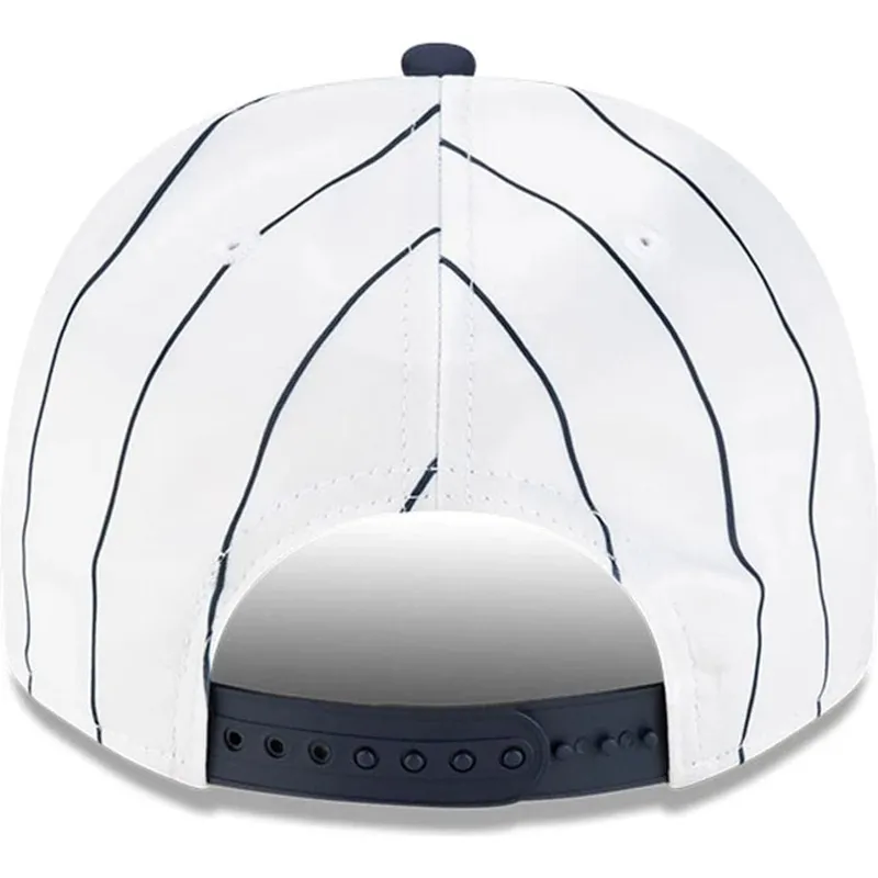 cepice-zaoblena-bila-snapback-9fifty-a-frame-satin-pinstripe-boston-red-sox-mlb-new-era