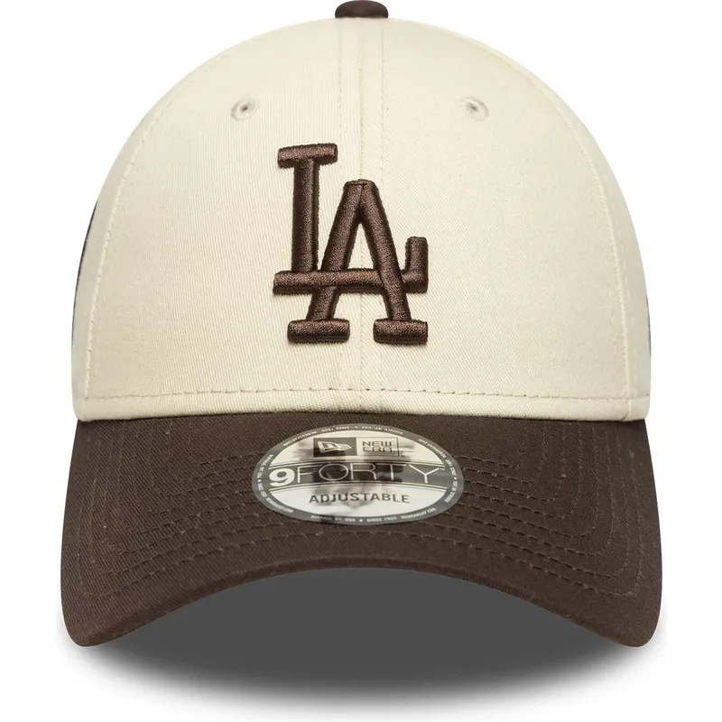 justerbar-beige-och-brun-bojd-keps-9forty-side-patch-los-angeles-dodgers-mlb-fran-new-era