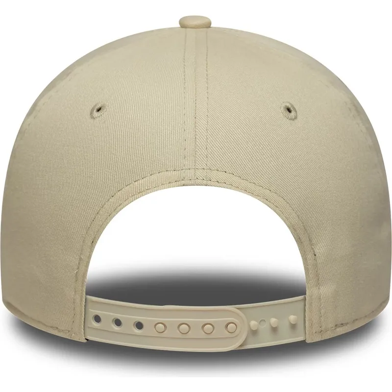 beige-bojd-skarm-snapback-9forty-e-frame-side-patch-keps-av-new-york-yankees-mlb-fran-new-era
