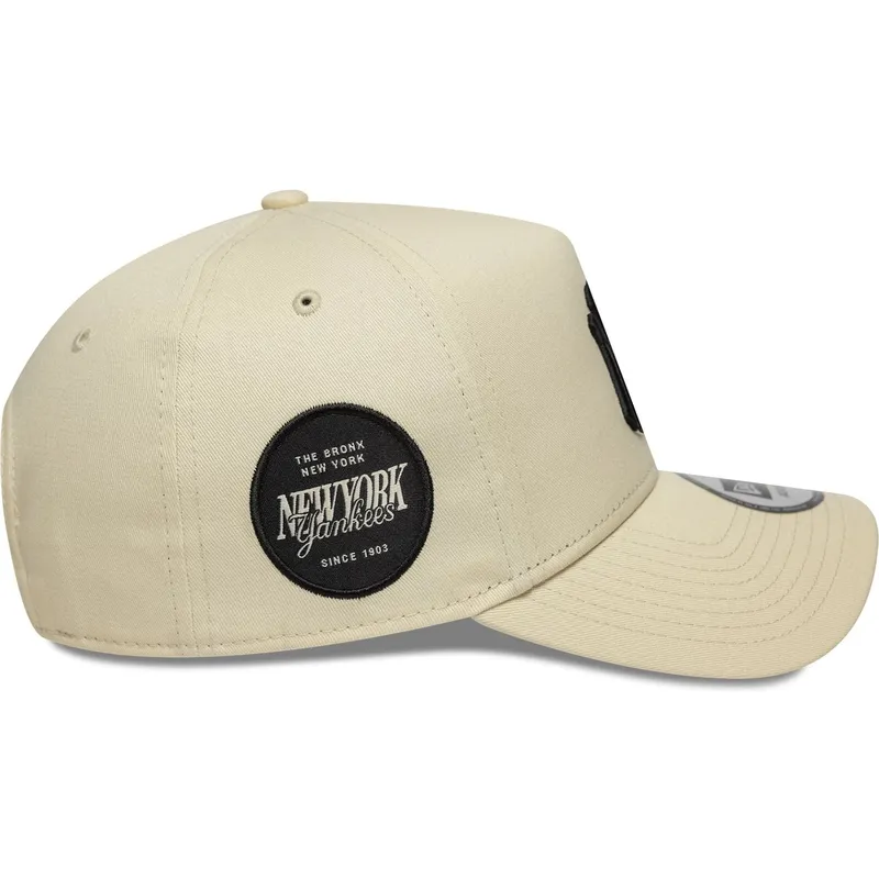 beige-bojd-skarm-snapback-9forty-e-frame-side-patch-keps-av-new-york-yankees-mlb-fran-new-era