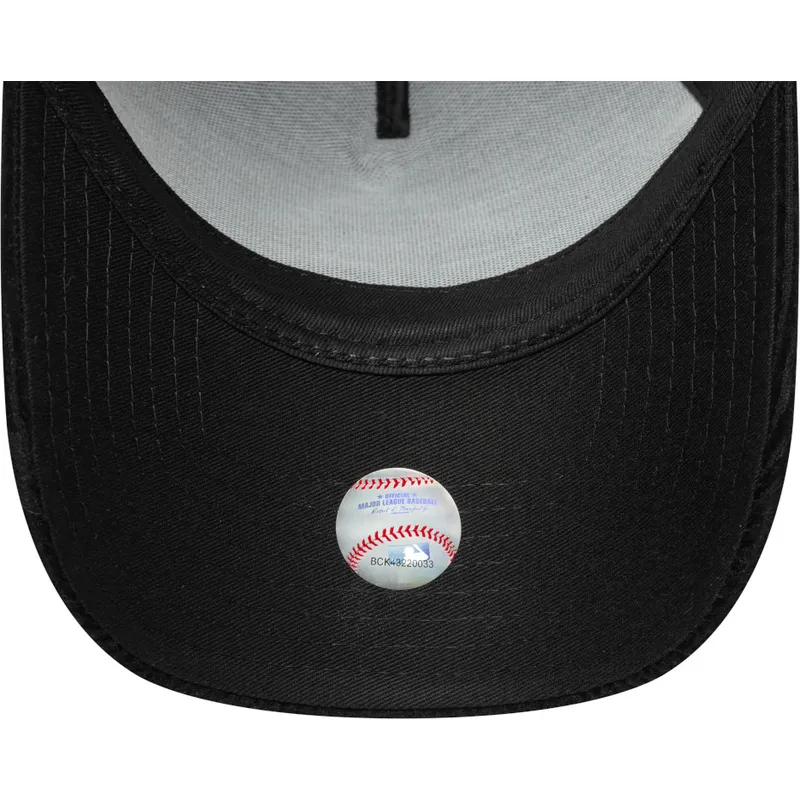 cepice-zaoblena-cerna-nastavitelny-9forty-e-frame-cord-new-york-yankees-mlb-new-era