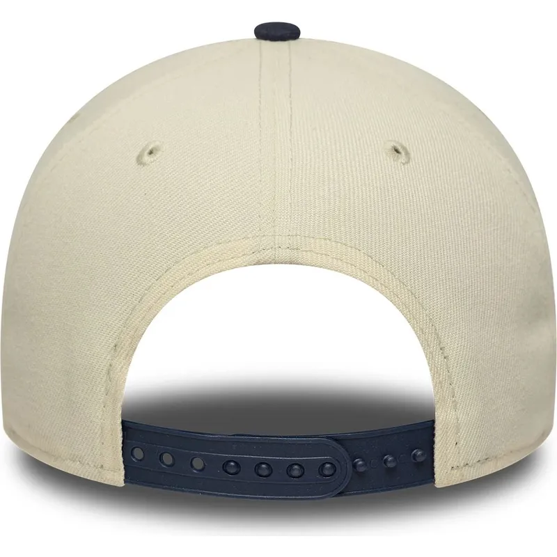 beige-och-marinbla-snapback-keps-9forty-e-frame-world-series-patch-new-york-yankees-mlb-fran-new-era