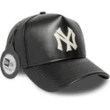 schwarze-verstellbare-curved-cap-9forty-e-frame-img-leather-der-new-york-yankees-mlb-von-new-era