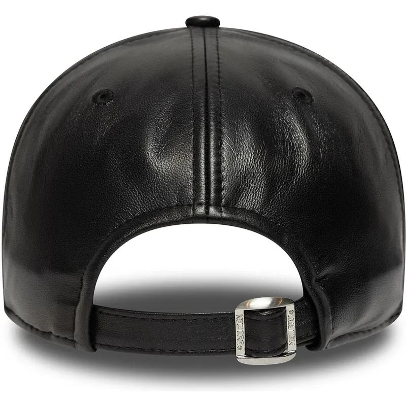 svart-bojd-justerbar-keps-9forty-m-crown-img-leather-fran-new-york-yankees-mlb-av-new-era