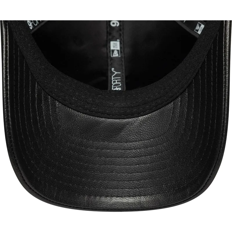 cepice-zaoblena-cerna-nastavitelny-9forty-m-crown-img-leather-new-york-yankees-mlb-new-era cepice-zaoblena-cerna-nastavitelny-9forty-m-crown-img-leather-new-york-yankees-mlb-new-era
