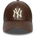 brun-bojd-justerbar-keps-9forty-m-crown-img-leather-fran-new-york-yankees-mlb-av-new-era
