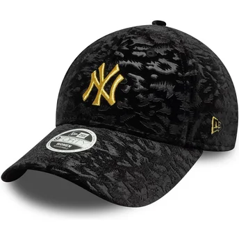 New Era MLB New York Yankees 9FORTY Leo Velour Metallic Damen Verstellbare Schwarze Kappe mit Gelbem Logo