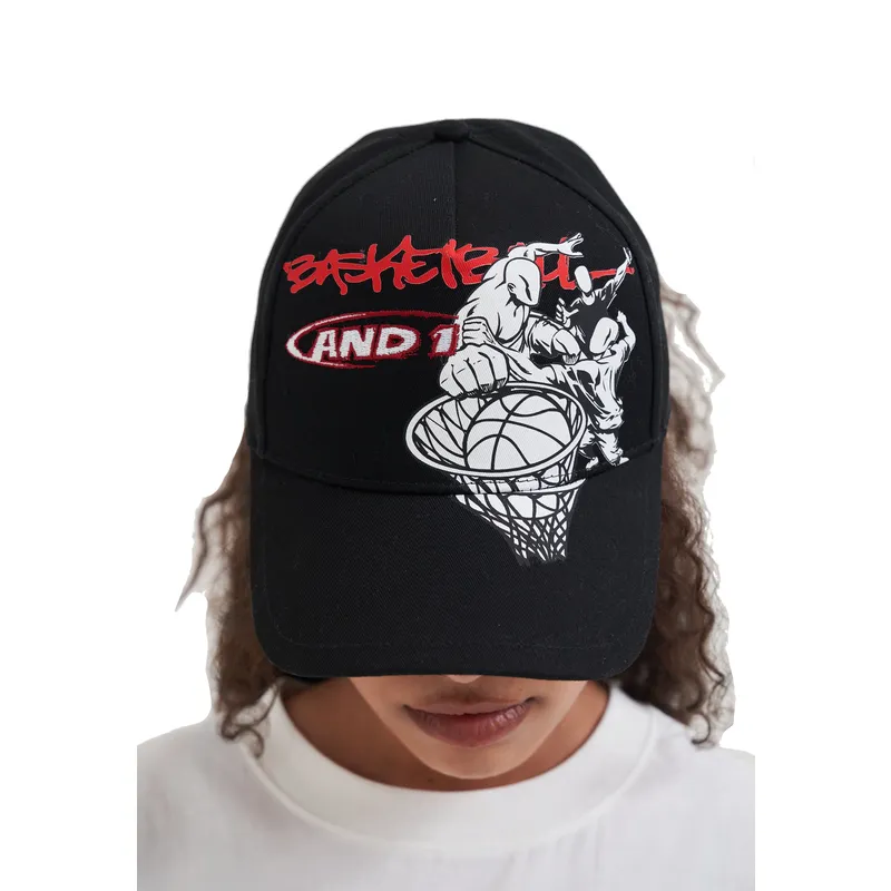 cap-zaoblena-black-snapback-and1