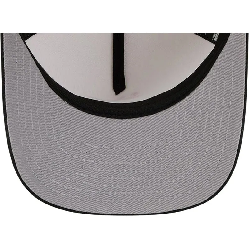 beige-och-svart-snapback-9fifty-a-frame-precurved-hardwood-classics-milwaukee-bucks-nba-keps-fran-new-era