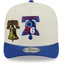 beige-och-bla-snapbackkeps-med-bojd-skarm-9fifty-a-frame-precurved-hardwood-classics-philadelphia-76ers-nba-fran-new-era
