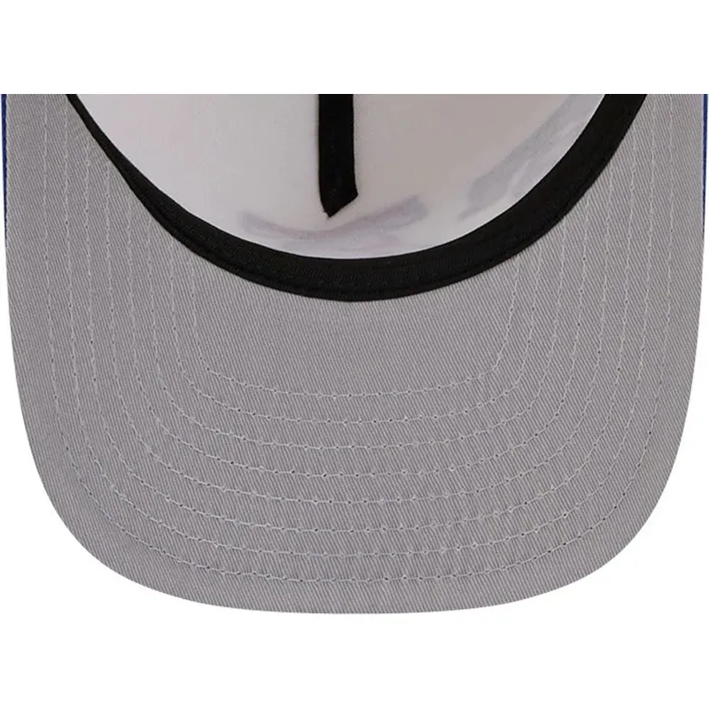 beige-och-bla-snapbackkeps-med-bojd-skarm-9fifty-a-frame-precurved-hardwood-classics-philadelphia-76ers-nba-fran-new-era