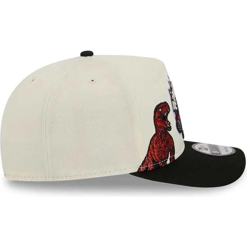 cepice-zaoblena-cerna-snapback-9fifty-a-frame-precurved-hardwood-classics-toronto-raptors-nba-new-era