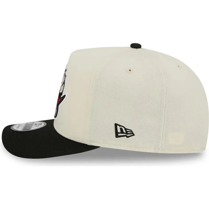 cepice-zaoblena-cerna-snapback-9fifty-a-frame-precurved-hardwood-classics-toronto-raptors-nba-new-era