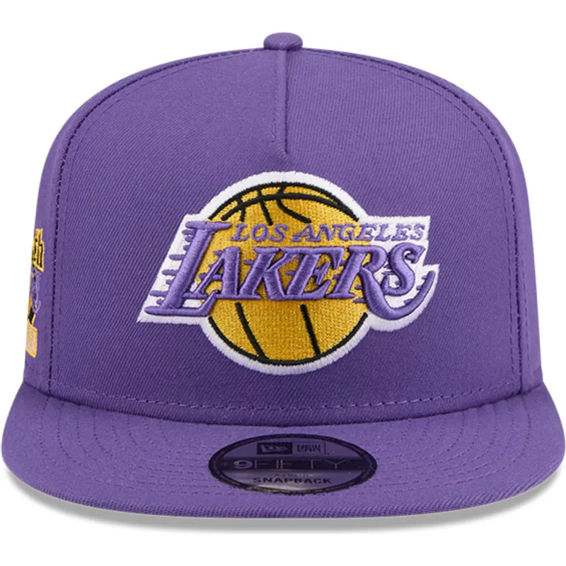 gorra-plana-violeta-snapback-9fifty-a-frame-hardwood-classics-de-los-angeles-lakers-nba-de-new-era