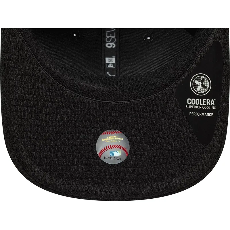 svart-kurvad-keps-snapback-9seventy-stretch-snap-mesh-flawless-fran-new-york-yankees-mlb-av-new-era