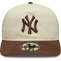 cepice-zaoblena-hneda-nastavitelny-9fifty-a-frame-suede-visor-new-york-yankees-mlb-new-era