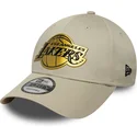 beige-gebogene-snapback-kappe-9forty-metallic-der-los-angeles-lakers-nba-von-new-era