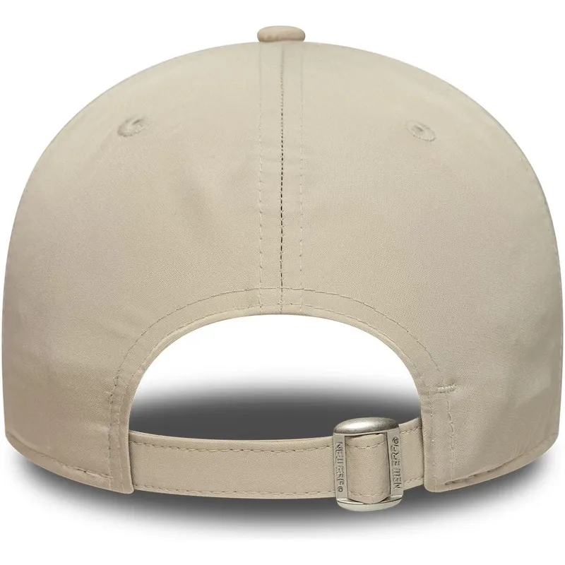 cap-zaoblena-beige-adjustable-strap-9forty-streetweear-associazione-sportiva-roma-serie-a-new-era