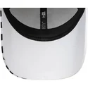 cap-zaoblena-white-snapback-9forty-checkerboard-racing-bulls-f1-team-formula-1-new-era