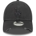 gra-bojd-justerbar-keps-med-gra-logotyp-9forty-wash-distress-fran-los-angeles-dodgers-mlb-av-new-era