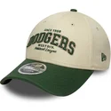 gorra-curva-beige-y-verde-ajustable-9forty-m-crown-wordmark-de-los-angeles-dodgers-mlb-de-new-era