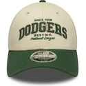 bojd-beige-och-gron-justerbar-keps-9forty-m-crown-wordmark-fran-los-angeles-dodgers-mlb-av-new-era