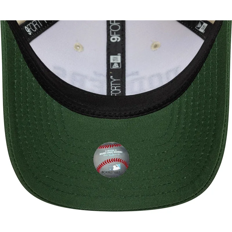 gorra-curva-beige-y-verde-ajustable-9forty-m-crown-wordmark-de-los-angeles-dodgers-mlb-de-new-era