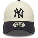 new-era-curved-brim-9forty-m-crown-new-york-yankees-mlb-beige-and-navy-blue-snapback-cap