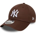 cepice-zaoblena-hneda-snapback-9forty-m-crown-new-york-yankees-mlb-new-era