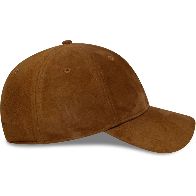 cap-zaoblena-brown-adjustable-strap-9twenty-suede-new-york-yankees-mlb-new-era
