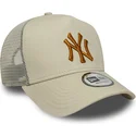 cepice-zaoblena-bezova-snapback-a-frame-league-essential-new-york-yankees-mlb-new-era