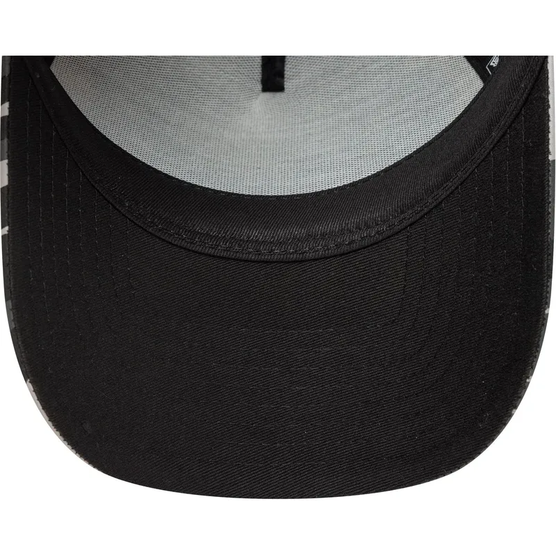 schwarze-trucker-cap-e-frame-print-von-ducati-motor-motogp-von-new-era