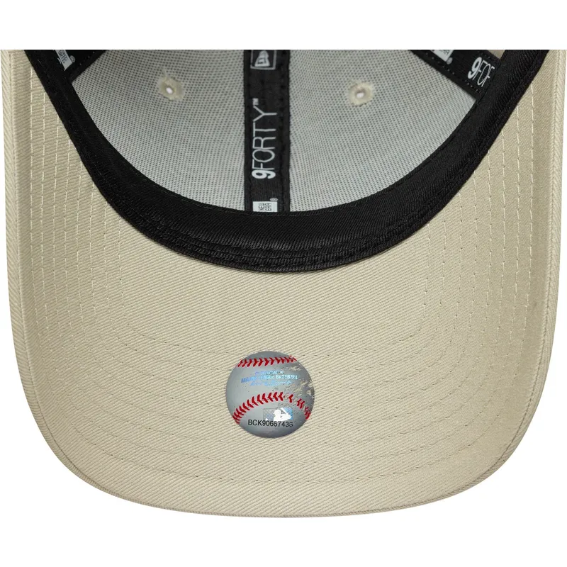 cepice-zaoblena-bezova-nastavitelny-rosa-9forty-league-essential-new-york-yankees-mlb-new-era