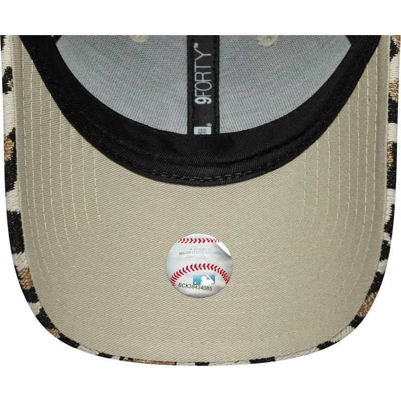 cepice-zaoblena-leopardi-nastavitelny-9forty-midi-new-york-yankees-mlb-new-era