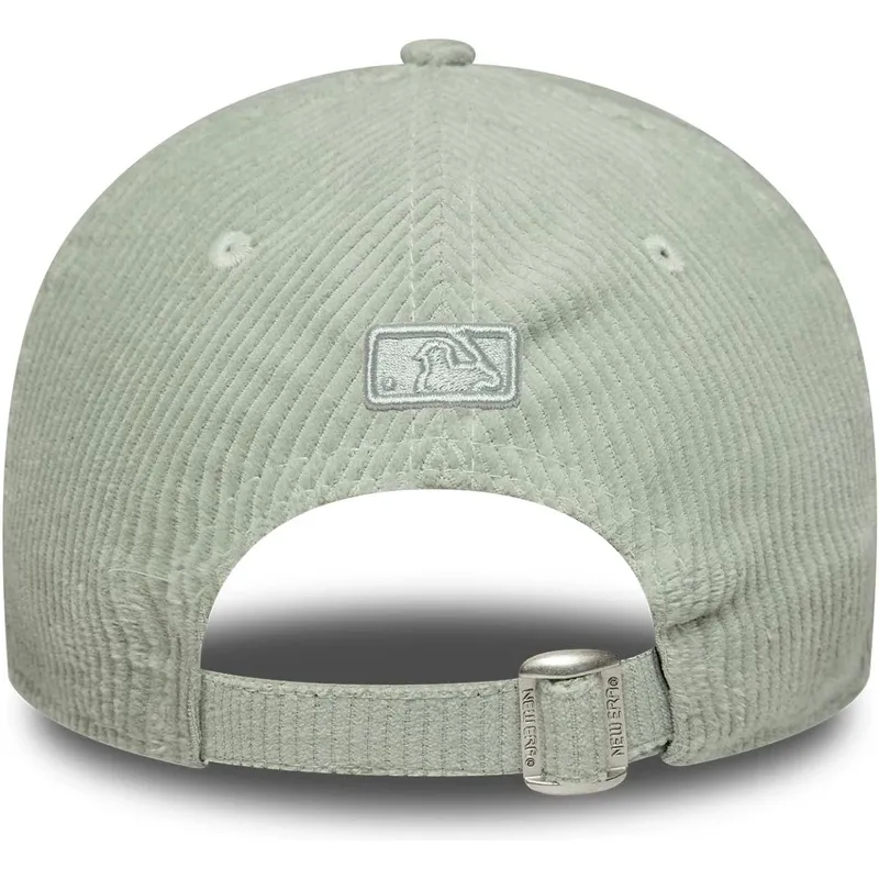 gorra-curva-verde-claro-ajustable-con-logo-verde-para-mujer-9forty-m-crown-pastel-cord-de-new-york-yankees-mlb-de-new-era