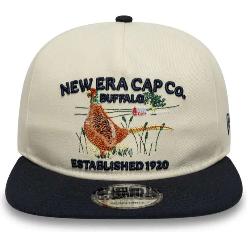 gorra-plana-beige-y-azul-marino-ajustable-19twenty-outdoor-graphic-de-new-era