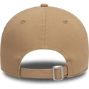 cap-zaoblena-brown-adjustable-strap-claro-9twenty-league-essential-new-york-yankees-mlb-new-era