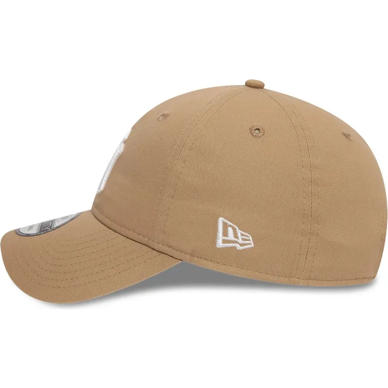 new-era-curved-brim-9twenty-league-essential-new-york-yankees-mlb-light-brown-adjustable-cap