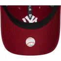 dunkelrote-verstellbare-curved-cap-9twenty-league-essential-der-new-york-yankees-mlb-von-new-era