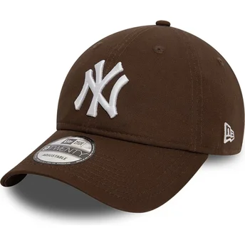 Cap zaoblená brown adjustable strap 9TWENTY League Essential New York Yankees MLB New Era