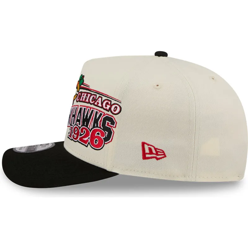 new-era-curved-brim-9fifty-a-frame-classic-chicago-blackhawks-nhl-beige-and-black-snapback-cap