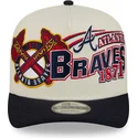 gorra-curva-beige-y-negra-snapback-9fifty-a-frame-classic-de-atlanta-braves-mlb-de-new-era