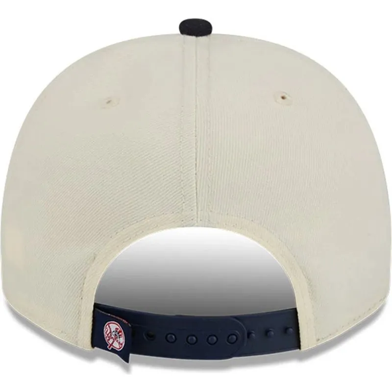 new-era-curved-brim-9fifty-a-frame-classic-new-york-yankees-mlb-beige-and-navy-blue-snapback-cap