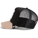 gorra-trucker-negra-y-beige-perro-pastor-aleman-the-bad-boy-the-farm-de-goorin-bros