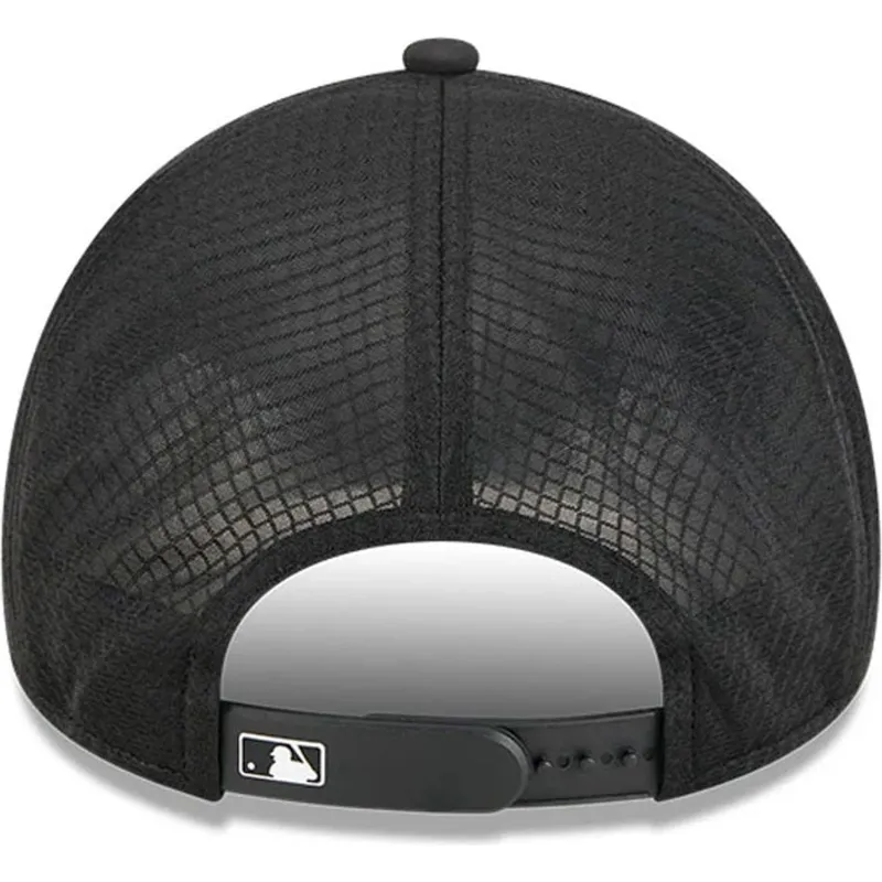 cap-zaoblena-black-snapback-9forty-apex-bp-chi-chicago-white-sox-mlb-new-era
