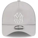 cap-zaoblena-gray-snapback-9forty-apex-batting-practice-new-york-yankees-mlb-new-era