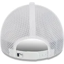 cepice-zaoblena-zadne-zvire-bila-snapback-9forty-apex-batting-practice-new-york-yankees-mlb-new-era