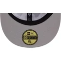 cepice-rovna-bila-prilehava-59fifty-all-over-nba-new-era