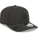 new-era-curved-brim-9seventy-stretch-snap-clubhouse-new-york-yankees-mlb-black-snapback-cap