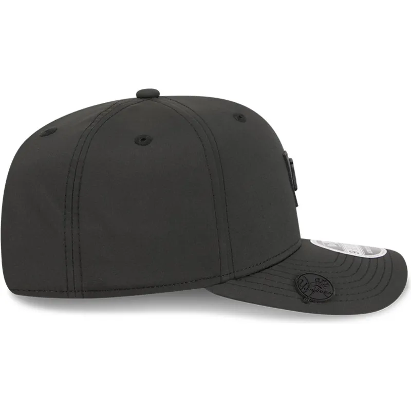 svart-kurvad-keps-snapback-9seventy-stretch-snap-clubhouse-fran-new-york-yankees-mlb-av-new-era